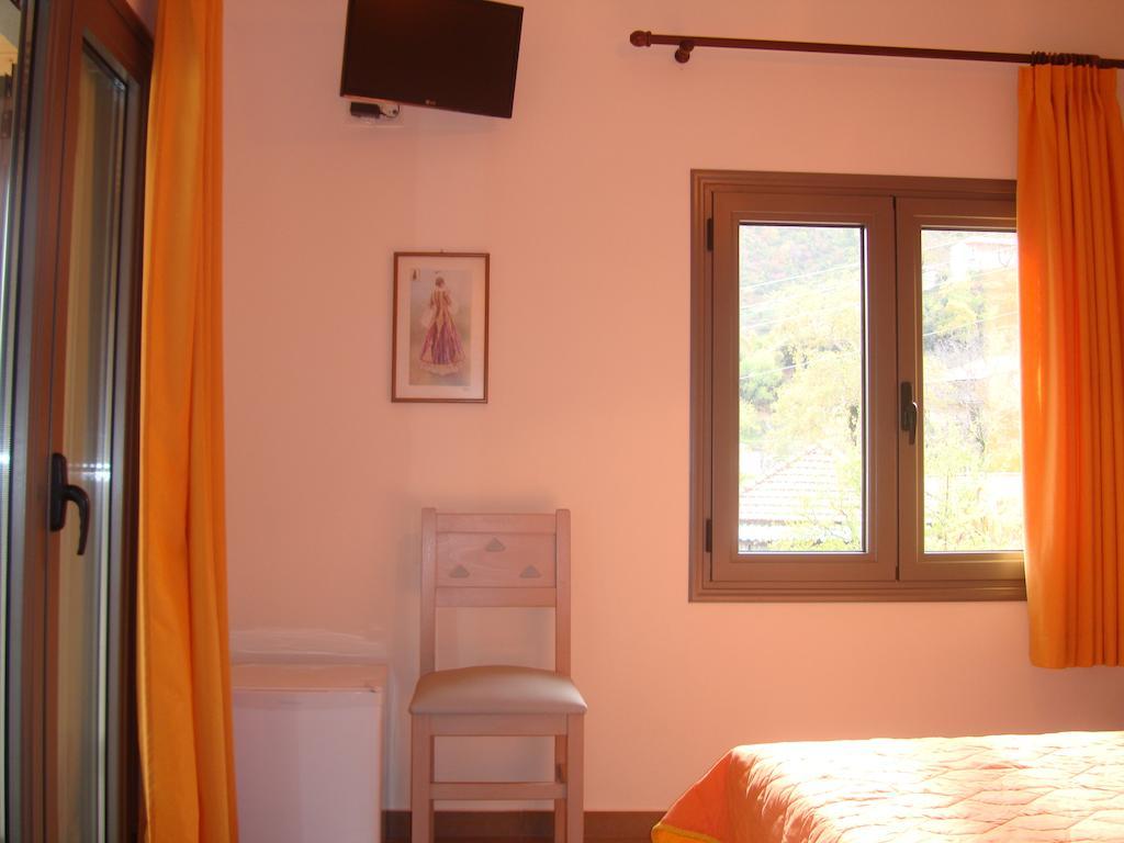 Hôtel To Greki à Livartzi Chambre photo