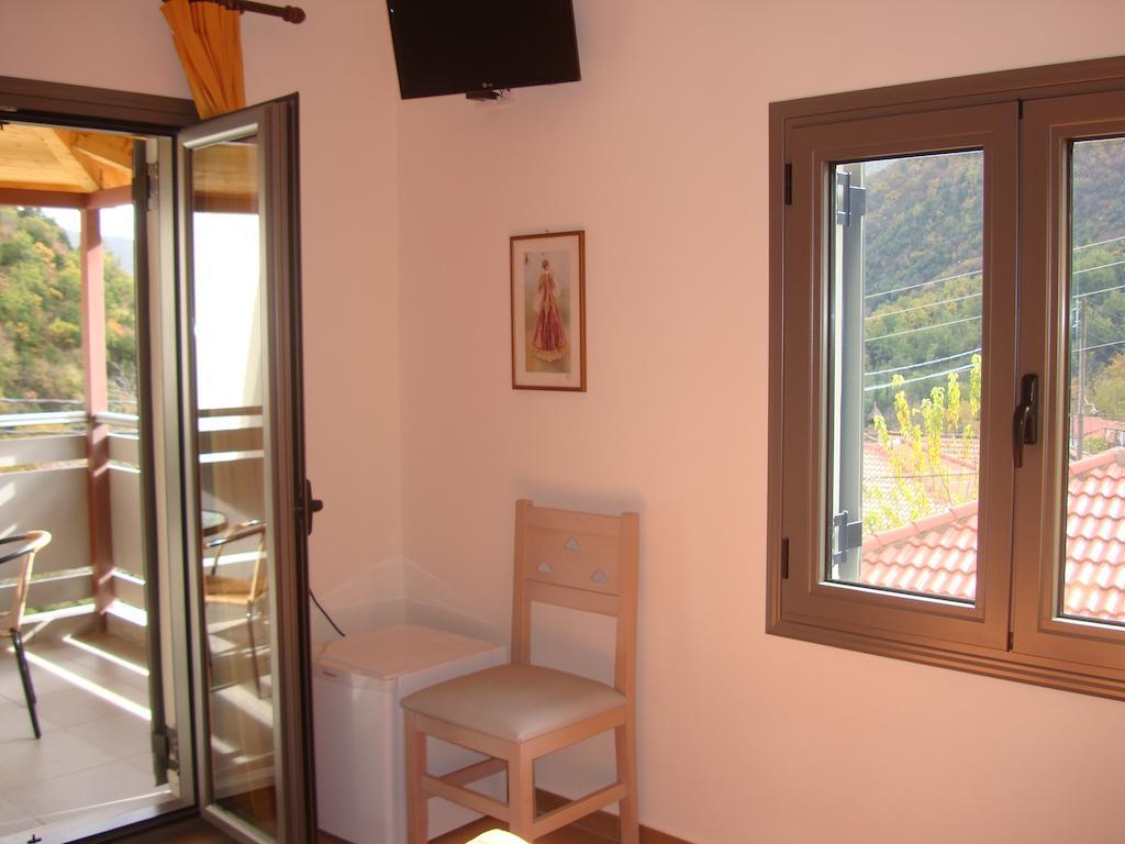 Hôtel To Greki à Livartzi Chambre photo