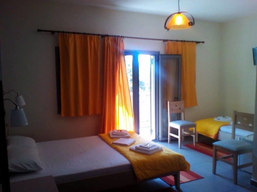Hôtel To Greki à Livartzi Extérieur photo